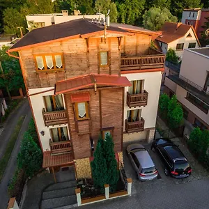 Casa de hóspedes Bursztynowa 13 *