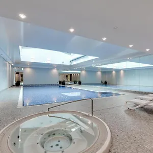Waterlane Riverside - Spa, Pool, Gym & Parking By Downtown Apartament *