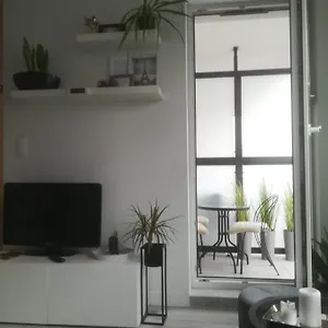 Apartment Obroncow Wybrzeza *