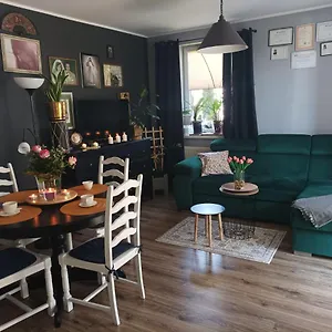 Atrakcyjny Z Duzym Ogrodem Apartment