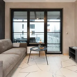 Loft Near The Old Town Parking & Balcony By Renters Apartment