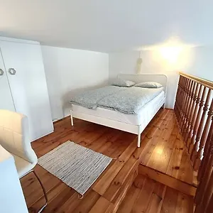Old Town Mezzanine Apartment Gdansk