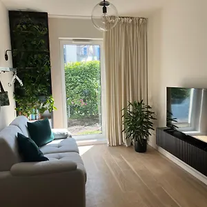 Apartament Futura Z Ogrodkiem - Parking - Niania Apartment *