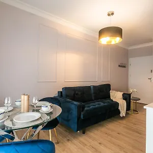 Papillon Apartment *