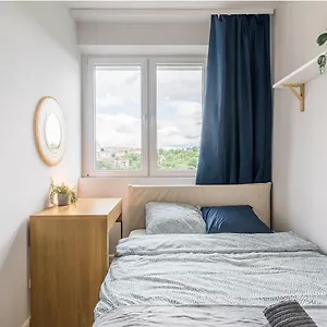 Homestay Whizzy - Cozy And Peaceful Place, 12 Minutes From Old Town & Seaside *