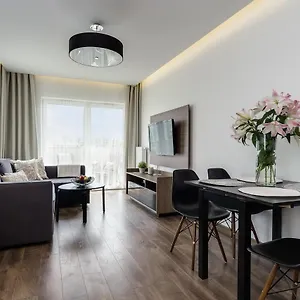 Elite Albatross Towers Deluxe Apartment *