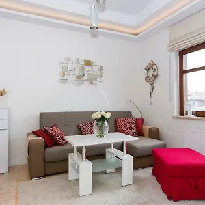 Ascot - Neptun Park By Oneapartments *