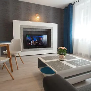 Grand-tourist Amber Rose Apartment