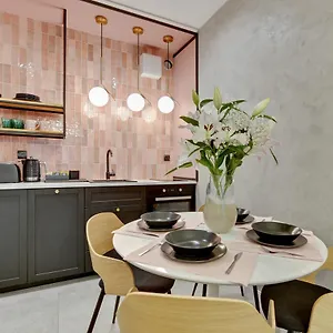 Aura Iii & Free Parking By Downtown Gdansk