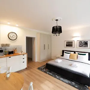 Balans Old Town Apartment *