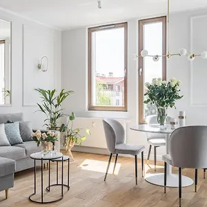 White Superior By Oneapartments Apartment *