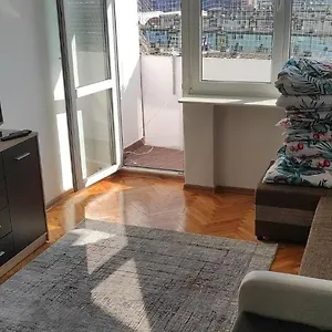 Apartment Piastowska 100
