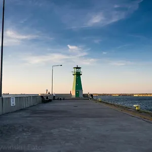 Port Apartment *