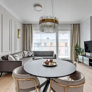 Grand - Brabank Apartment