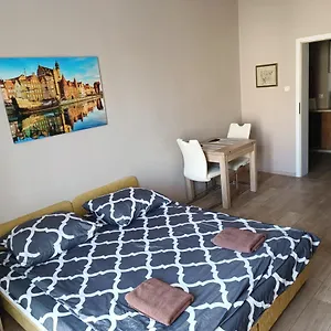 Bon Voyage Kawalerka Apartment *