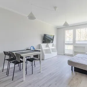 Apartment Black Chairs - Apartament Blisko Morza
