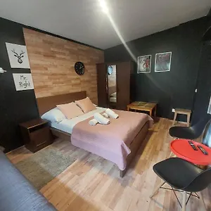 Apartment Funky Garage