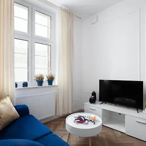 Elite Carrara