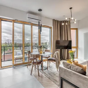 The Motlavian By Renters Prestige Apartment *