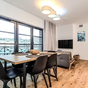 Platinium Dwie Motlawy River View Apartment