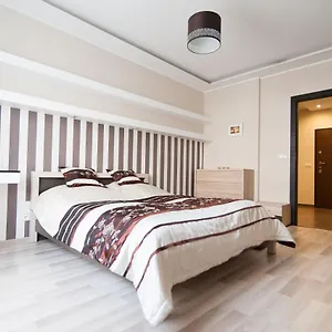 Spacious Oldtown Yacht Marina Apartment *