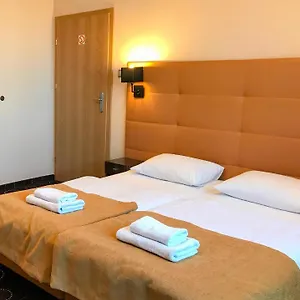 La Petite & Aparthotel
