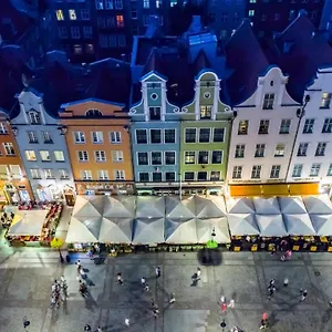 Aparthotel Holland House Old Town 4*