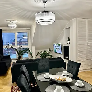 Szafarnia Delux Apartment *