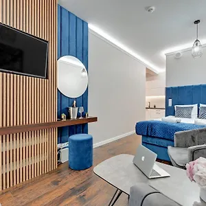 Awena Blue Sky- Nad Motlawa Centrum *