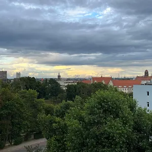 Kawalerka Blisko Srodmiescia Apartment *