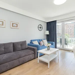 Apartment Przytulne Z Balkonem & Parkingiem By Rent Like