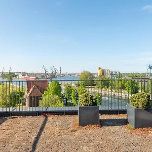 Chlebova Riverside & Gym By Downtown *