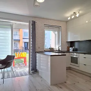 Apartment Mieszkanie 2 Pokojowe Z Ogrodkiem Miejsce Postojowe Na Zewnatrz Nr 126
