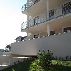 Apartment Neptun House *