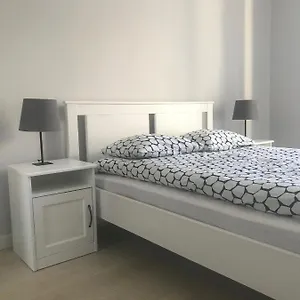 Apartament Marina *
