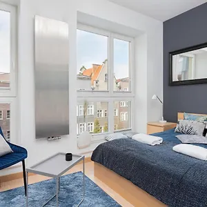 Old Town Neptun By Renters Gdansk