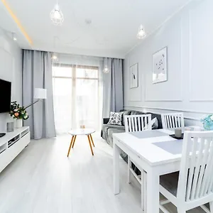 Apartment Bright - Neptun Park By Oneapartments