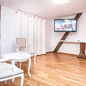 Mieszkanie Stare Apartment