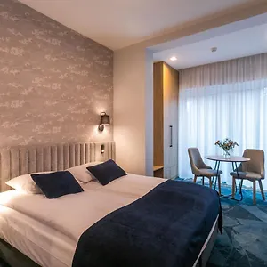 Vesper House Hotel 2*