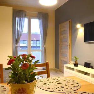 Central Apartment: Old Town & Main Station *