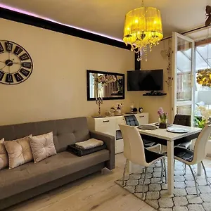 Apartment Kawalerka W Centrum Gdanska *