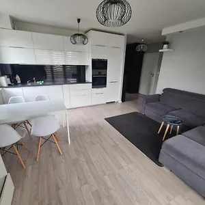 Apartment Apartament Rodzinny Z Ogrodkiem