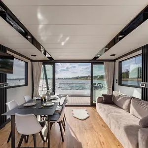 Houseboat Nomadream *