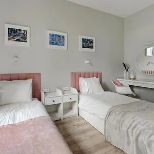 Cityflow By Welcome Apartament *