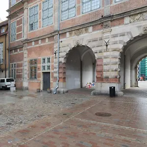 Old Town By Renters Apartment