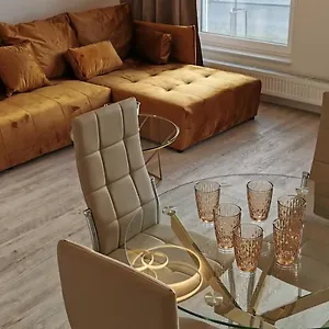 Flou Premium Apartament Z Parkingiem, Plaza 700m