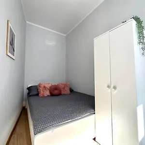 Mmrent Shadow Homestay