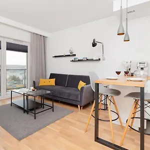 Apartment Spacious Aleja Rzeczypospolitej With Balcony By Renters Gdansk