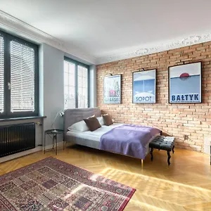Apartment 3 City - Danziger *