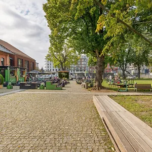 Cheerful Lesmiana Garnizon Estate By Renters Apartment *